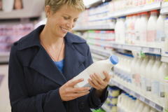 ���i�̌��ׂɂ���āA���̐��i�̏���҂��̑���O�҂������E�g�̂܂��͍��Y�ɔ�Q�������ꍇ�A���̐��i�̐����E�̔��Ɋ֗^�������Ǝ҂��A��Q�҂ɑ΂��ĕ����ׂ��@����̑��Q�����ӔC���o�k�i�������ӔC�j�Ƃ����܂��B